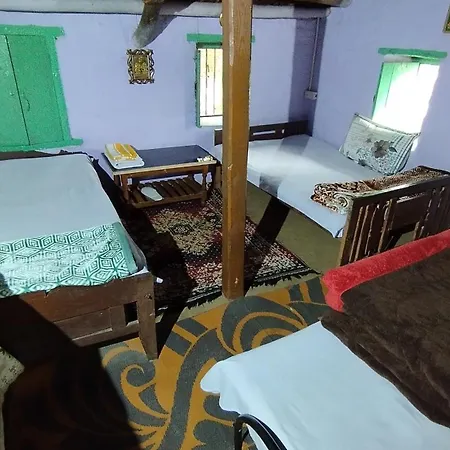 Dwarahat Village Farmstay- Babaji'S Cave Room photo