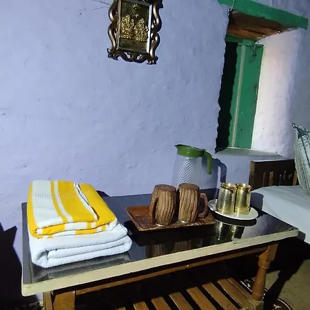 Dwarahat Village Farmstay- Babaji'S Cave Room photo