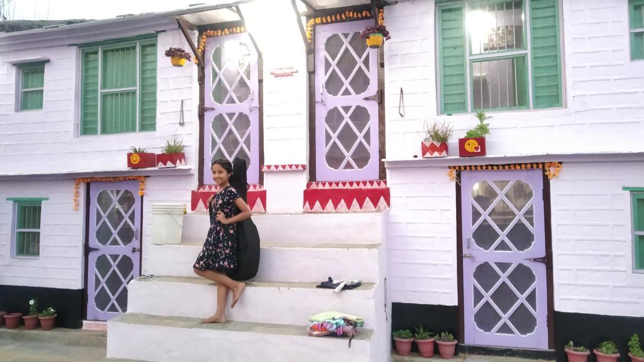 Homestay Village Farmstay- Babaji's Cave Dwarahat