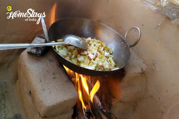 Homestay Village Farmstay- Babaji's Cave