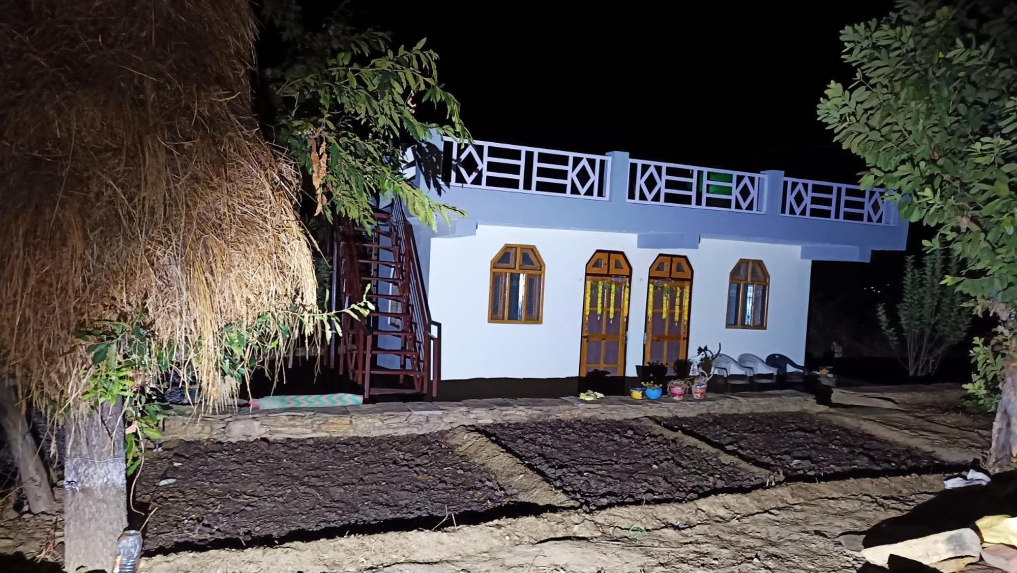 Village Farmstay- Babaji's Cave * Dwarahat